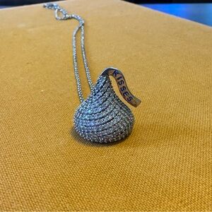 Silver Kisses Pendant Necklace